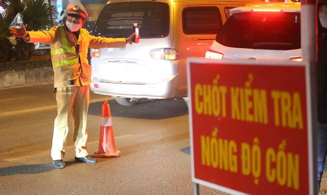 vi-pham-nong-do-con-khi-lai-xe (1)