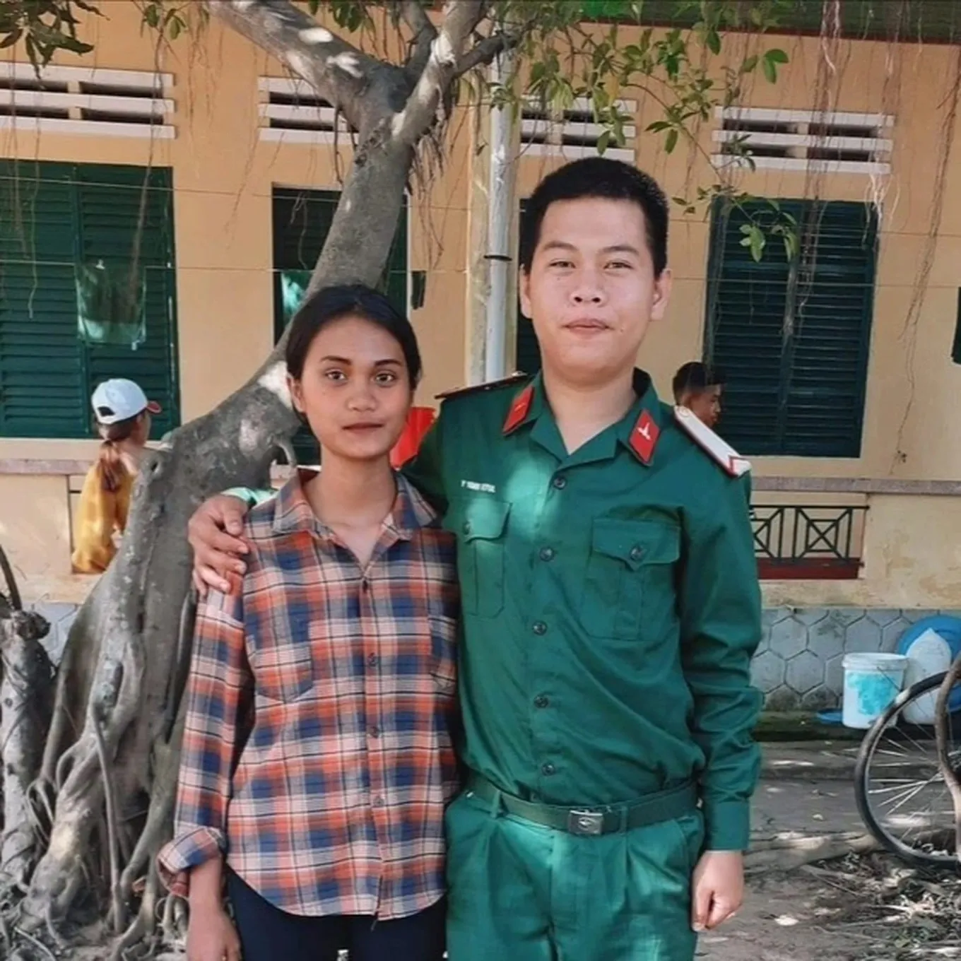 vo-lot-xac-sau-2-nam-chong-di-nghia-vu (1)