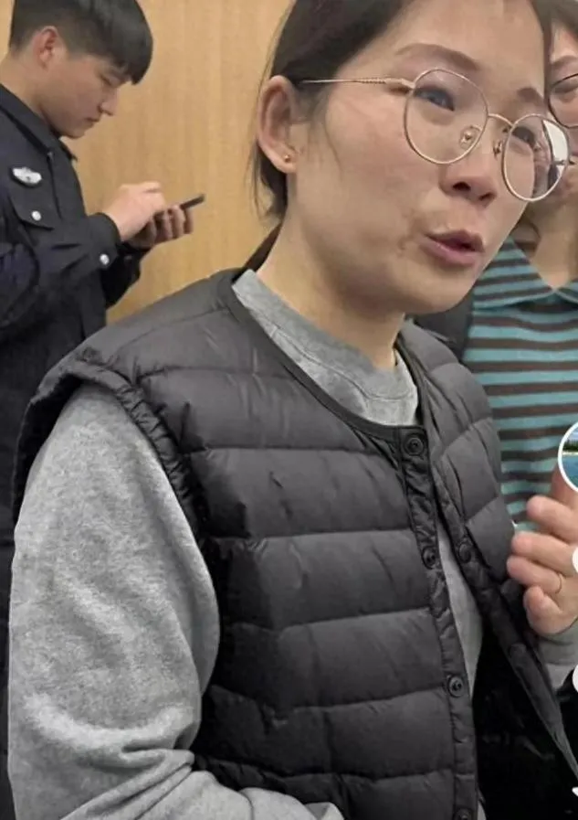 co-gai-that-lac-bo-me-sau-30-nam-gap-lai (2)