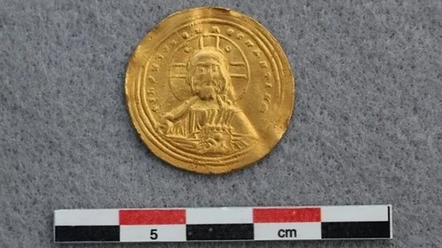 dong-tien-vang-quy-hiem-duoc-tim=thay (3)