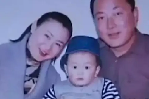 be trai 3 tuoi khong biet noi bong cat tieng (2)