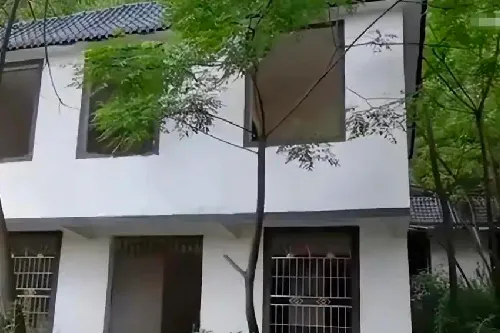 be trai 3 tuoi khong biet noi bong cat tieng (3)