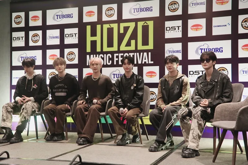 han-bin-lan-dau-ve-viet-nam-bieudien (3)