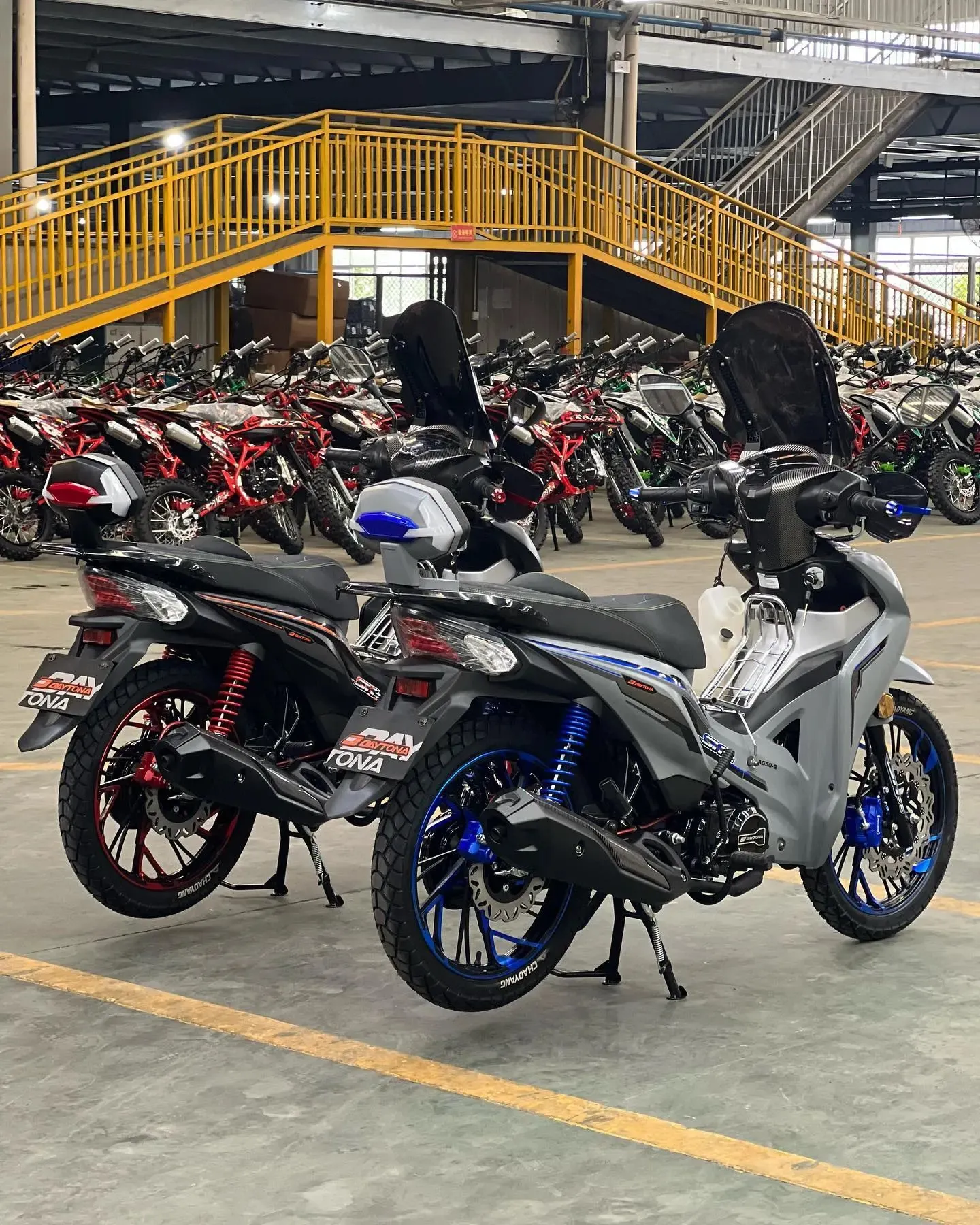 xuat-hien-mau-xe-tuong-tu-s (5)