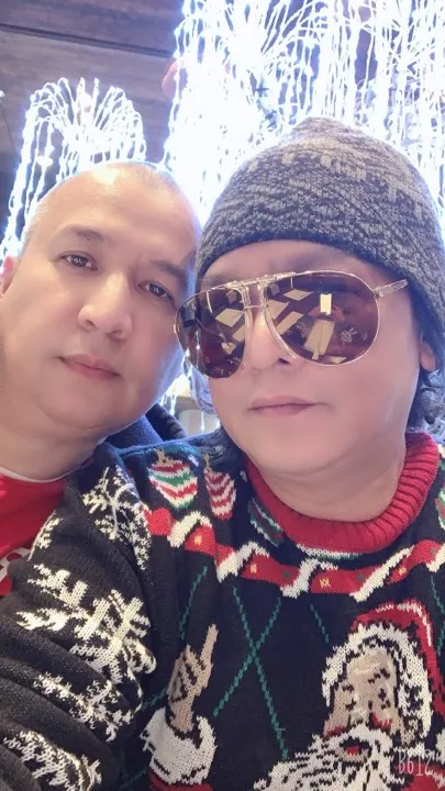 nam-ca-si-viet-ket-hon-dong-gioi (4)