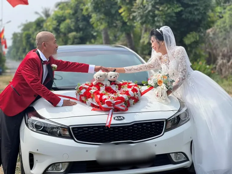 dam-cuoi-cap-doi-u70-va-62-tuoi (3)