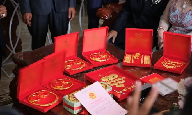 dam-cuoi-khung-cua-co-dau-can-tho (6)