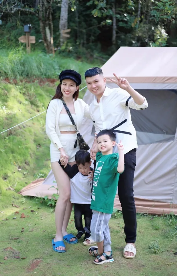 con-dau-khong-lam-viec-nha-suot-4-nam (2)