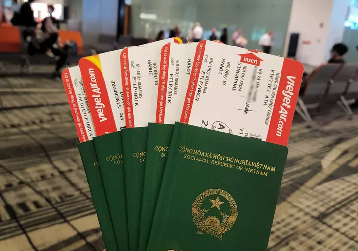 thoi-quen-truoc-khi-len-may-bay (2)