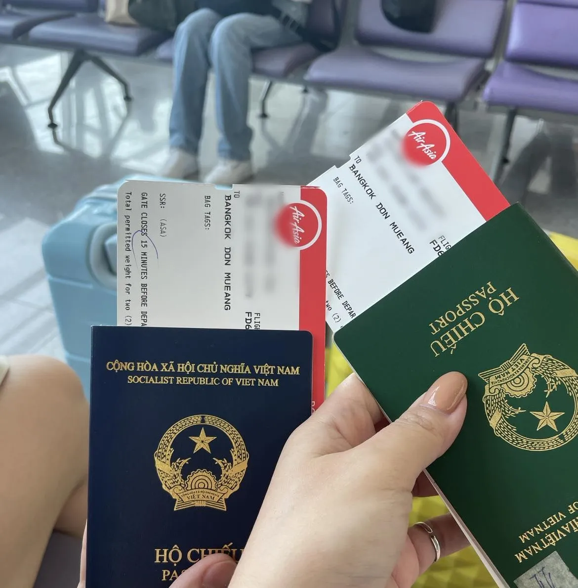 thoi-quen-truoc-khi-len-may-bay (4)