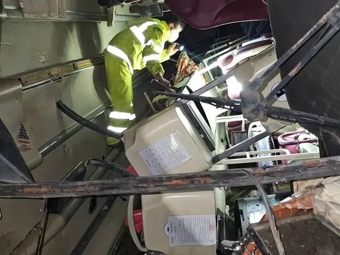 nguyne-nhan-xe-khach-cho-3-nguoi-lao-xuong-vuc (2)