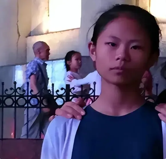 co-gai-nghien-tham-my-tu-nam-12-tuoi (3)