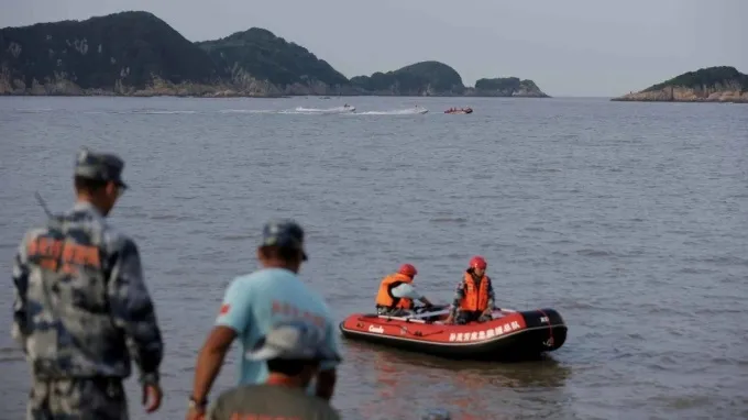 co-be-9-tuoi-mat-tich (2)