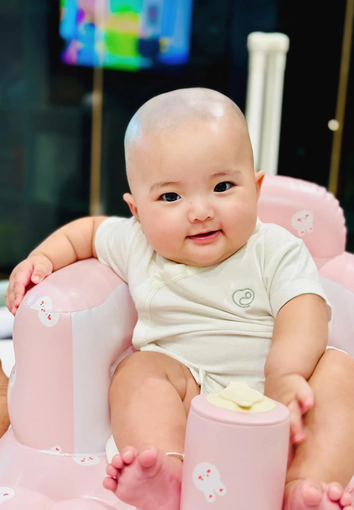 con-gai-khanh-thi-bi-me-cao-troc-dau (8)