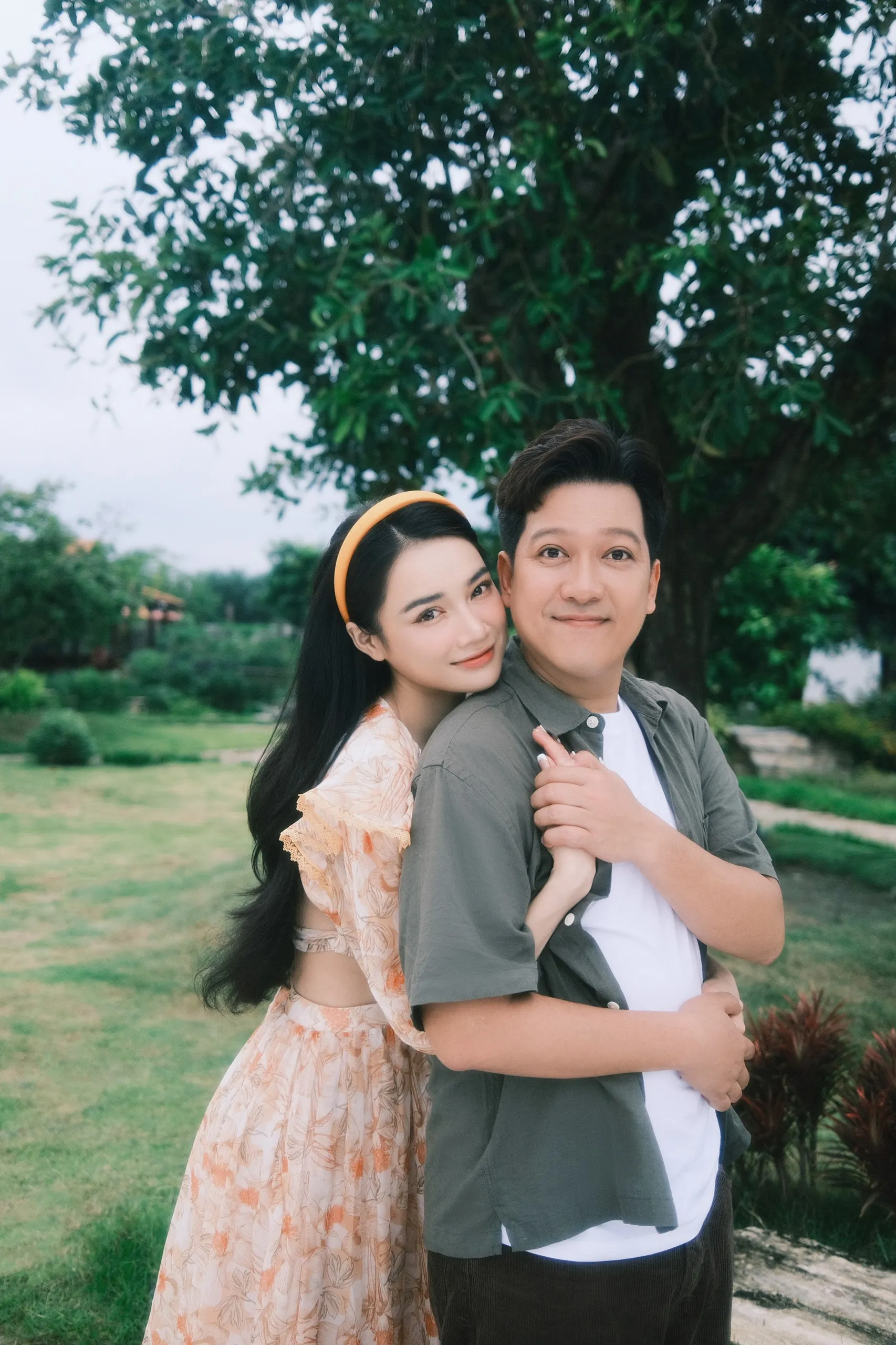 truong-giang-gian-di-lai-xe-may-di-cat-toc (4)