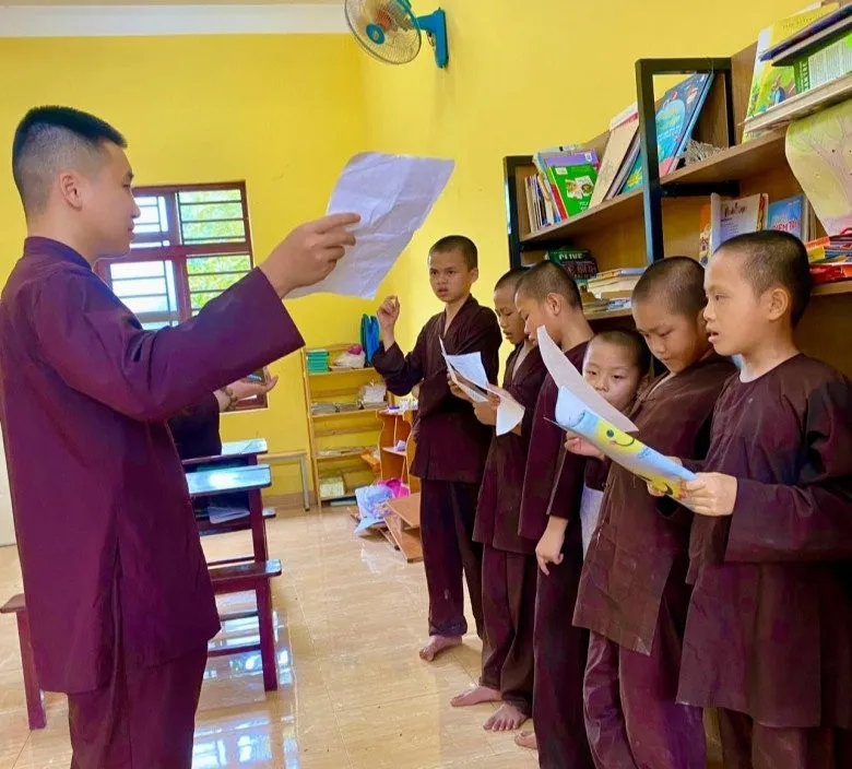 huy-cung-phan-hoi-hinh-anh-xuong-toc (7)