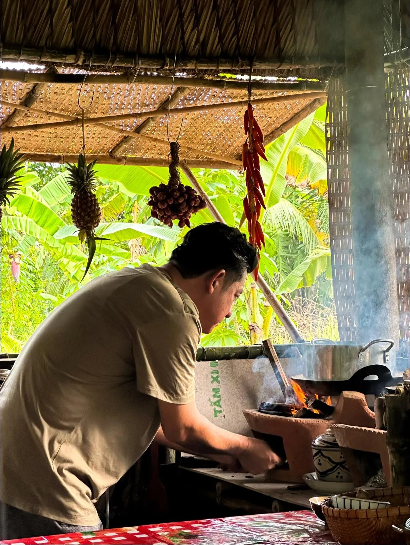 huynh-anh-tuan-goi-dong-nghie-p-nu-la-vo (7)