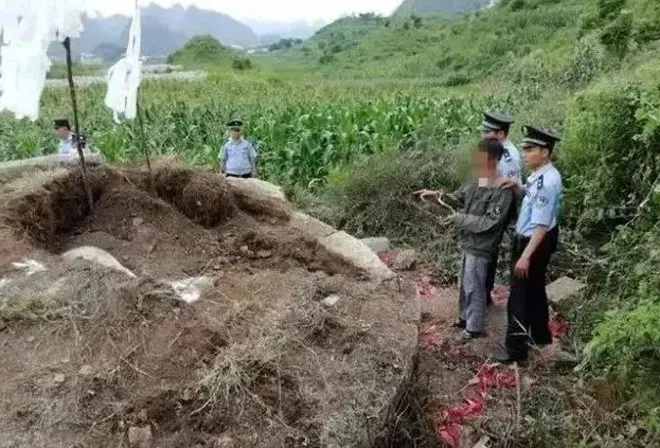 nguoi-dan-ong-nam-mo-thay-vo (1)