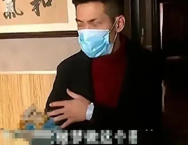 nguoi-dan-ong-nam-mo-thay-vo (2)