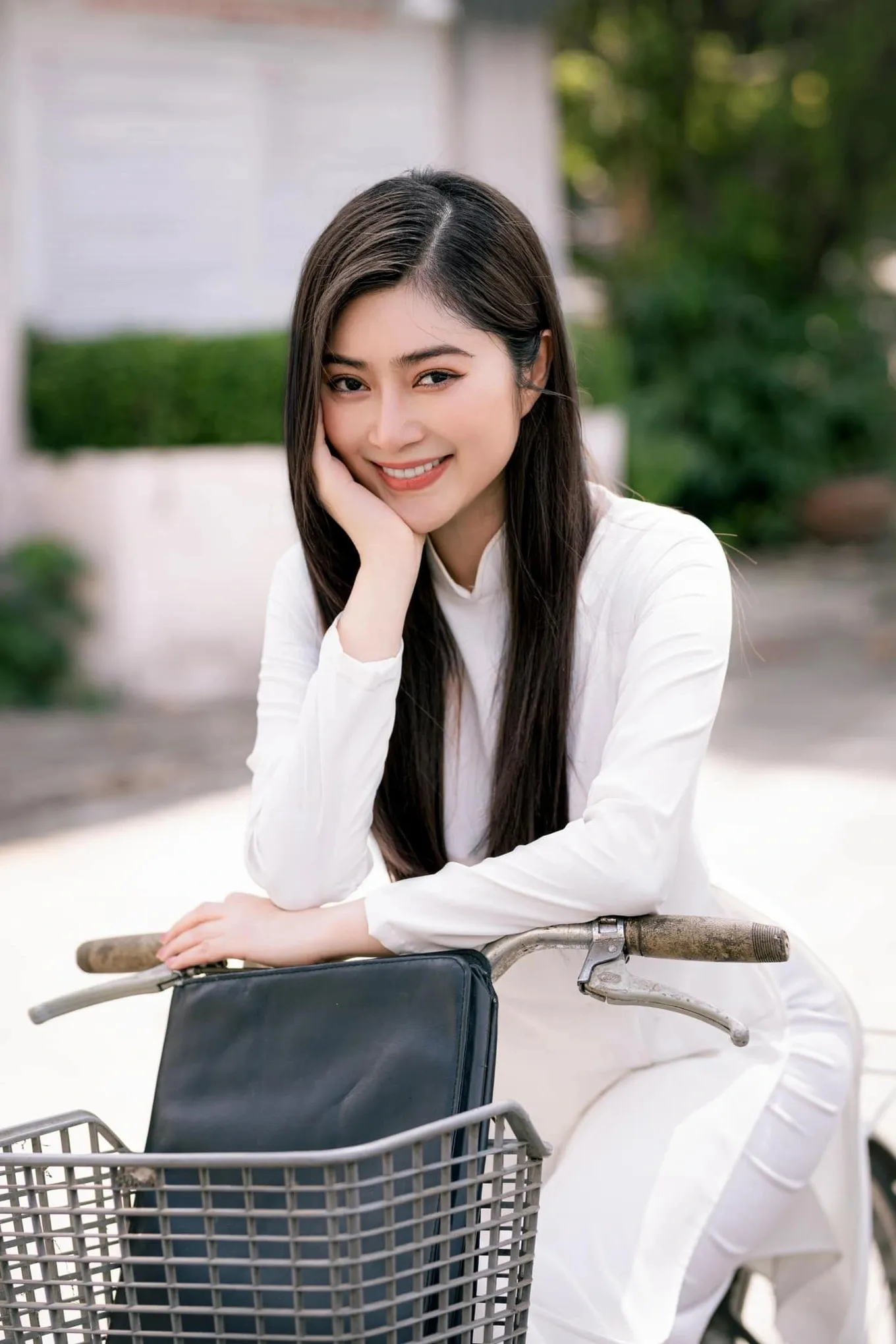 thanh-truc-khoe-can-bung-bau (7)