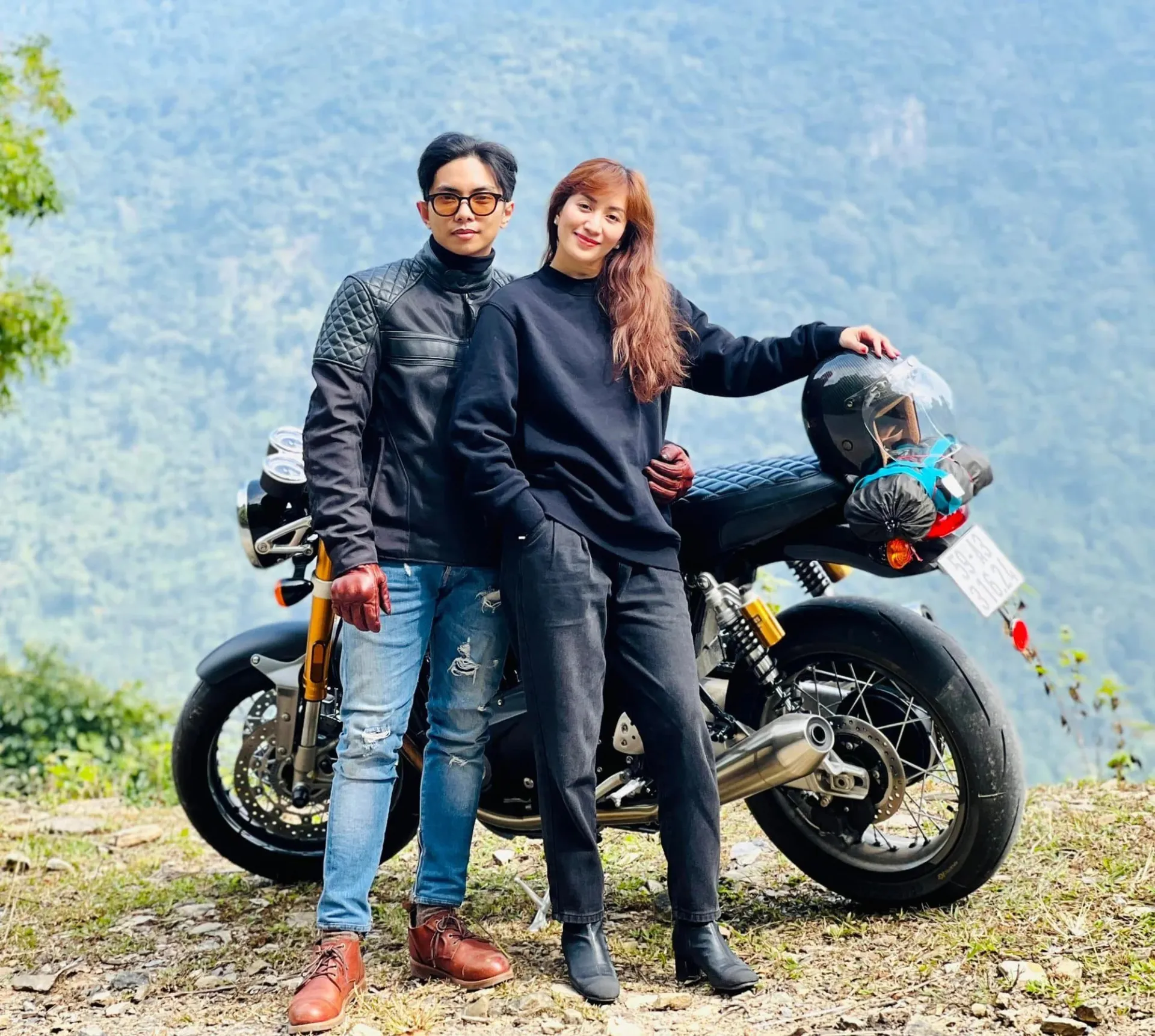 khanh-thi-khoe-co-ngoi-khung (6)