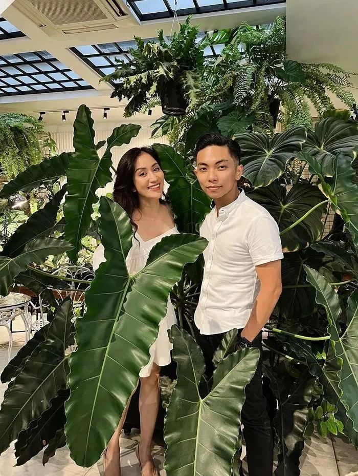 khanh-thi-khoe-co-ngoi-khung (8)