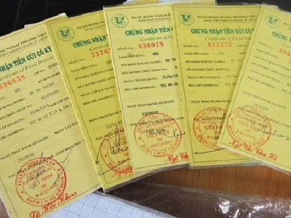 nu-dai-gia-ban-bun-sai-gon (5)