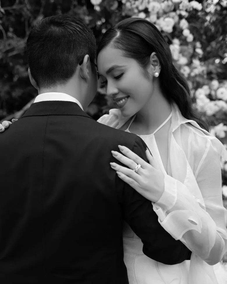 a-hau-hoang-my-sinh-con-tai-ao (5)