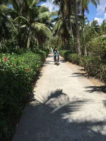 BACH-CONG-TU-AN-CHOI-KHET-TIENG-VE-GIA-SONG-KHO-KHAN (2)