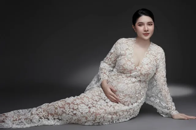 con-dau-sinh-con-duoc-me-chong-tang-nha-lau-xe-hoi (1)