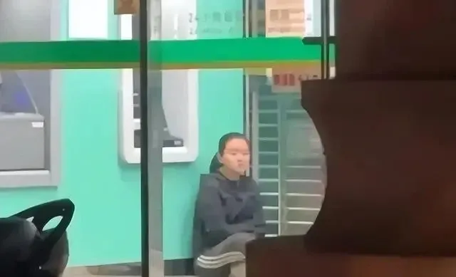 cuoc-song-hien-tai-cua-lam-tinh-an (3)