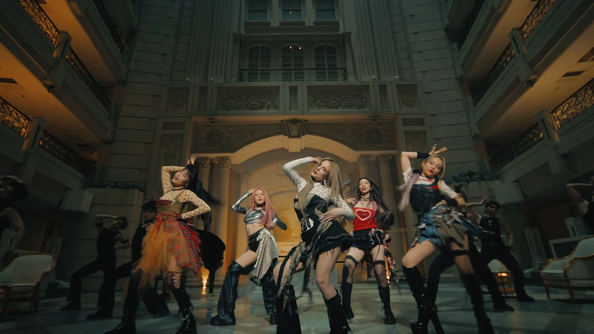 lunas-lap-thanh-tich-sau-2-tieng (4)