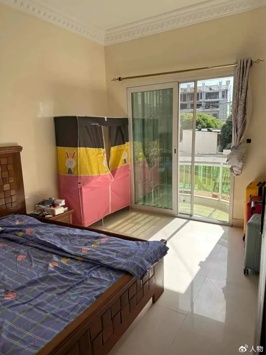 co-gai-26-tuoi-qua-doi-o-chau-phi (1)