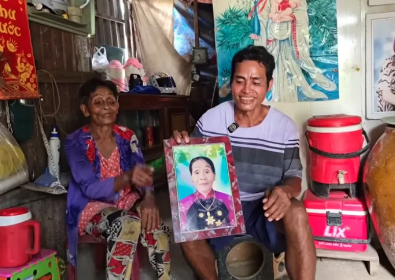 cap-doi-chong-tre0vo-ngoai-20 (2)