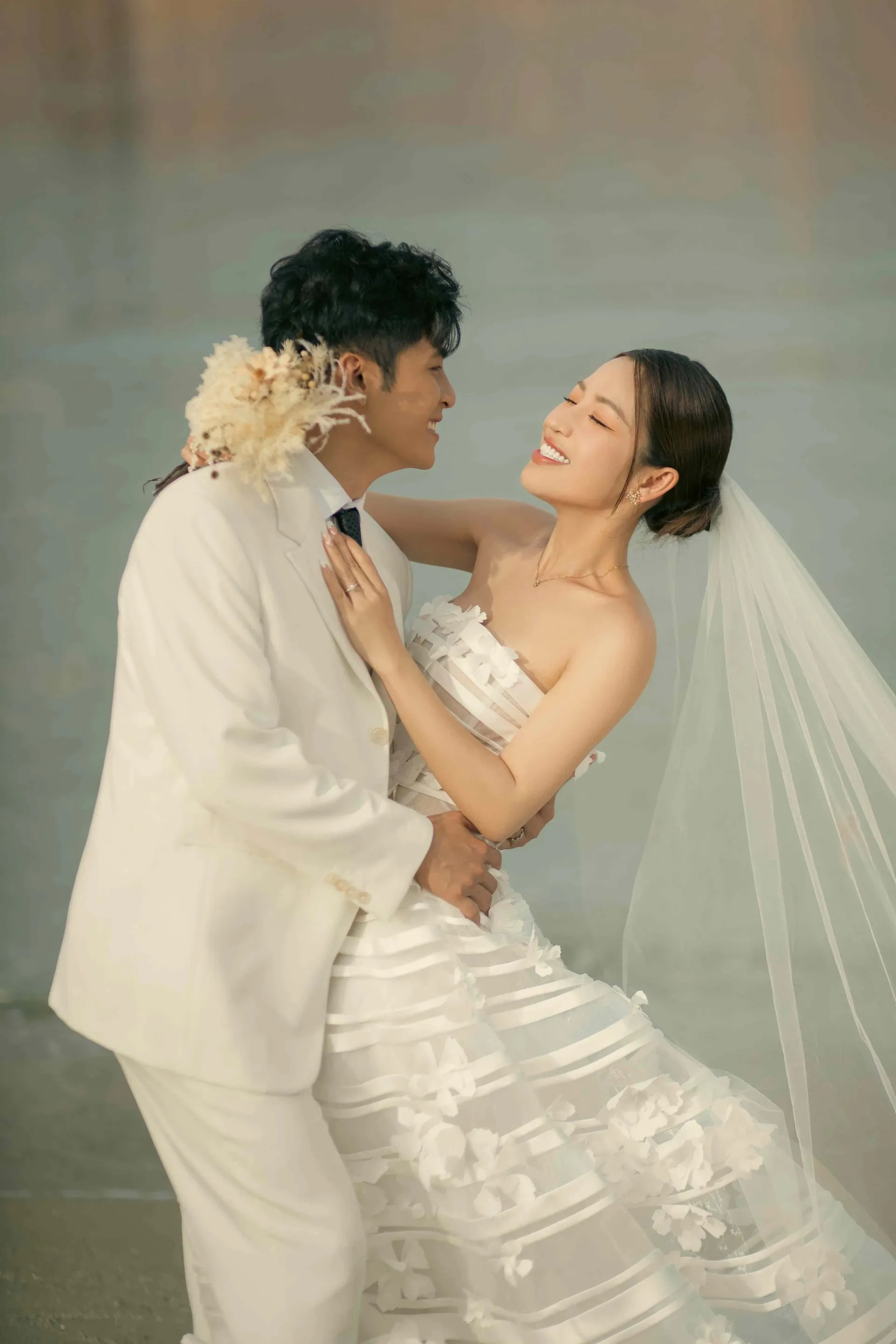 ghi-thuc-la-dam-cuoi-sao-viet (6)