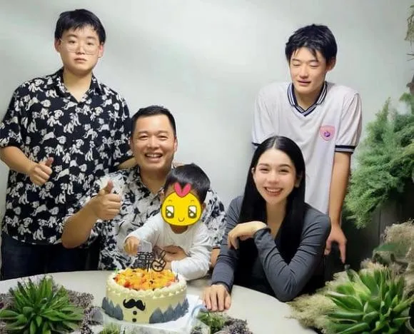 chia-se-cua-hang-du-muc-hot-tro-lai (1)