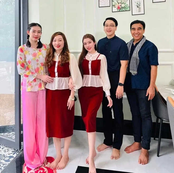 con-dau-hoc-thac-si-nho-me-chong (5)