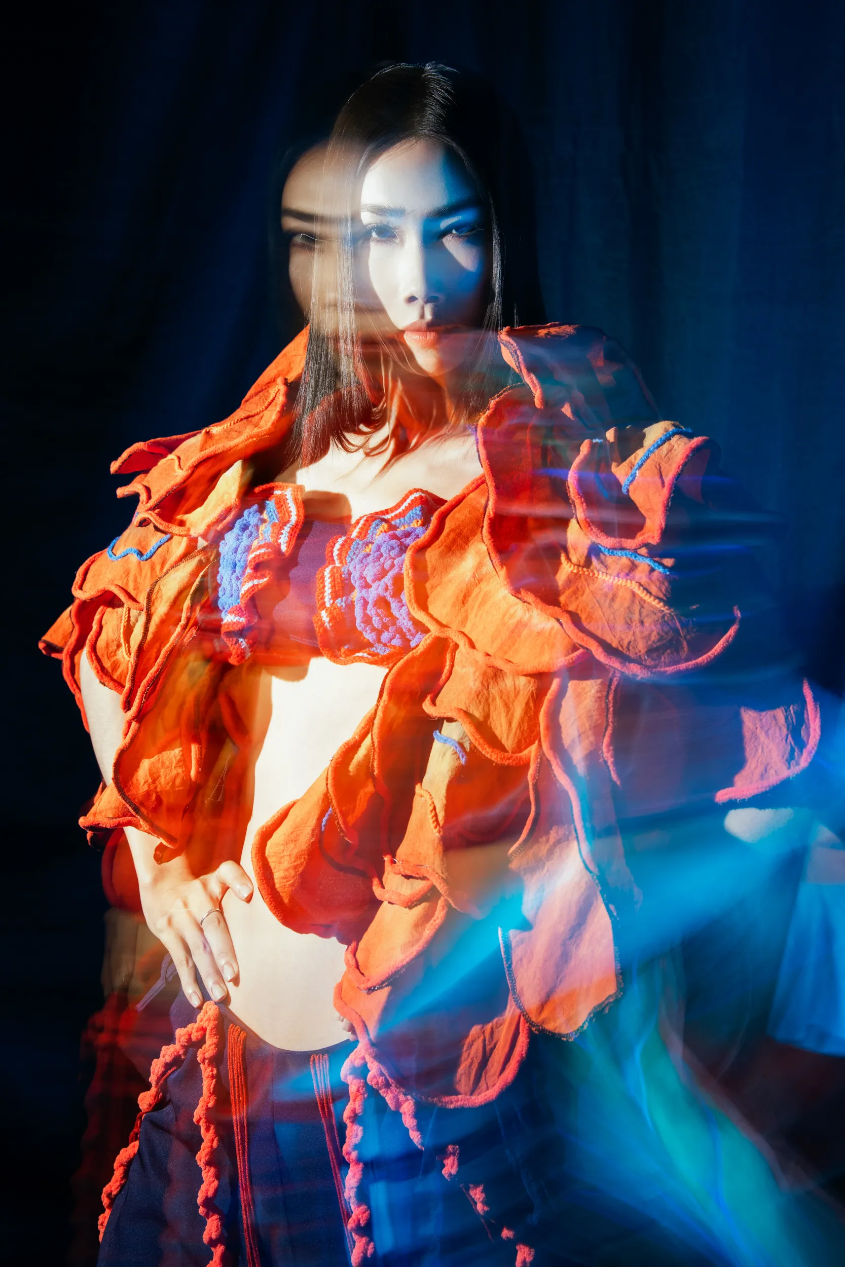 man-nhan-ngam-nhin-loat-thiet-ke-cua-cac-ntk-the-he-moi- tai-vietnam-next-gen-fashon-era1