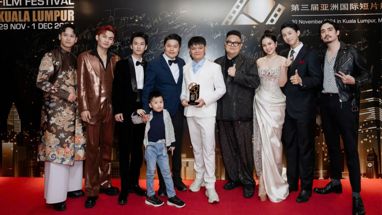 z6090295136967_aea6028eb434d423cefb51b7dc8b4544