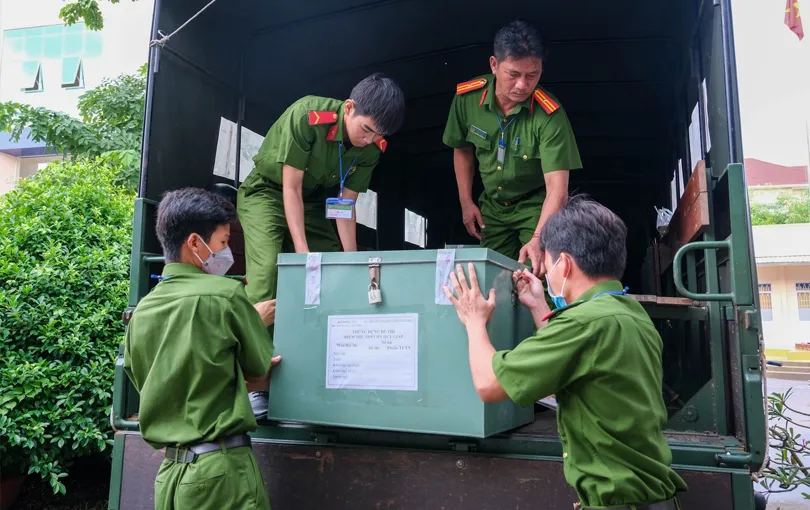 lo-de-thi-tot-nghiep-ngu-van-3