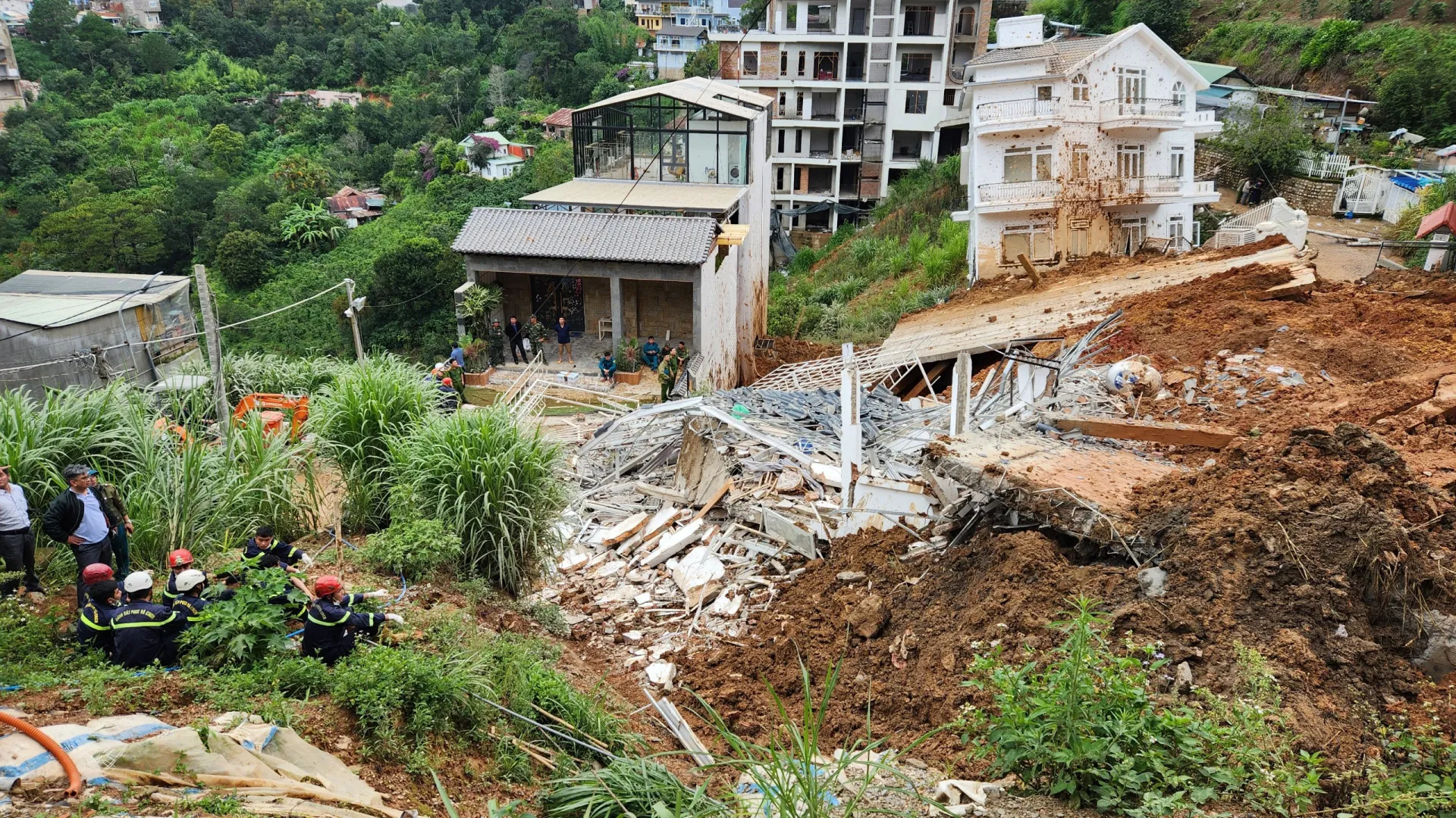 hien-truong-sat-lo-dat-o-da-lat-2