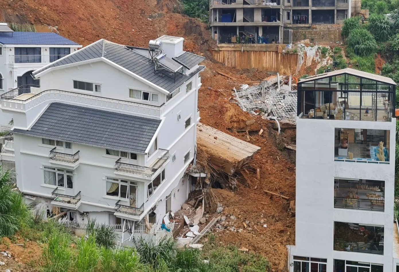 hien-truong-sat-lo-dat-o-da-lat-3