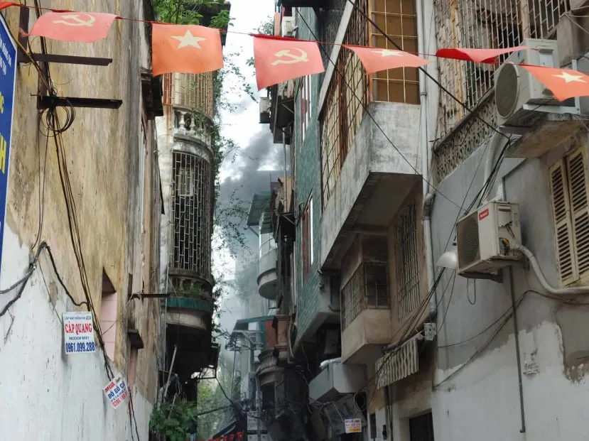 chay-o-kham-thien-ha-noi-2