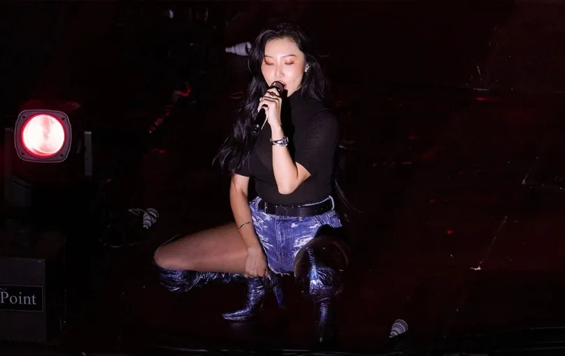 hwasa-mamamoo