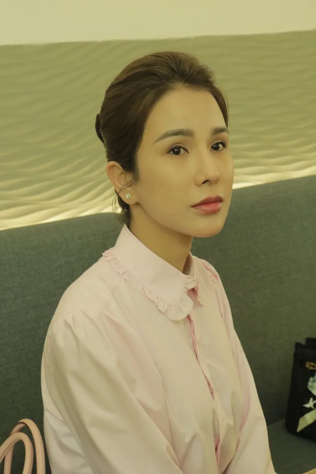 diep-lam-anh-va-chong-cu-1