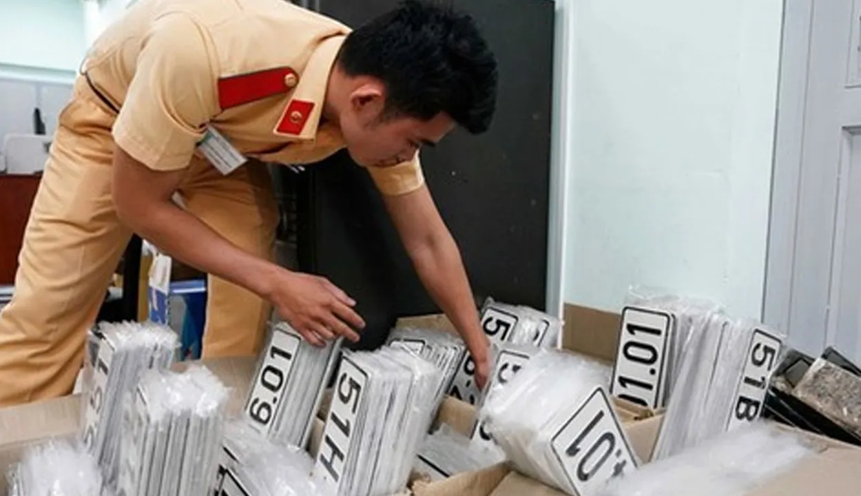 bien-so-dep-dau-gia-3