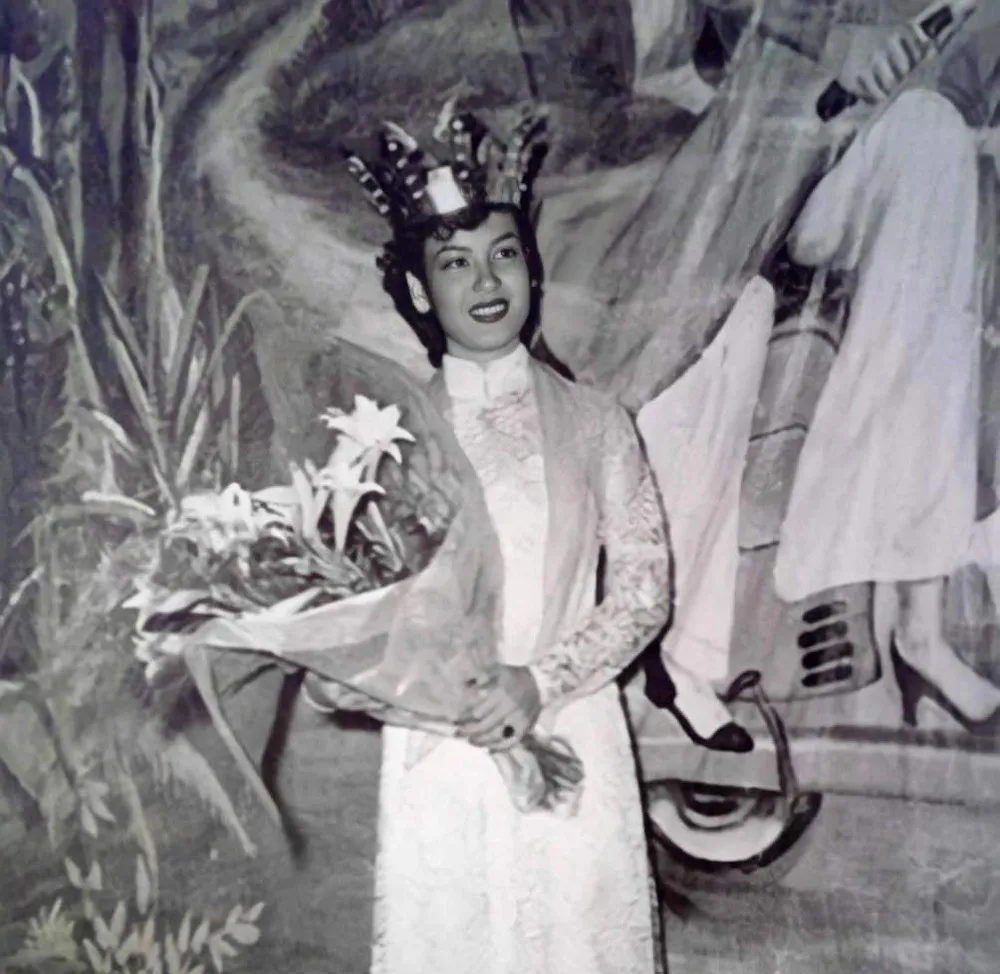 hoa-hau-dau-tien-cua-viet-nam