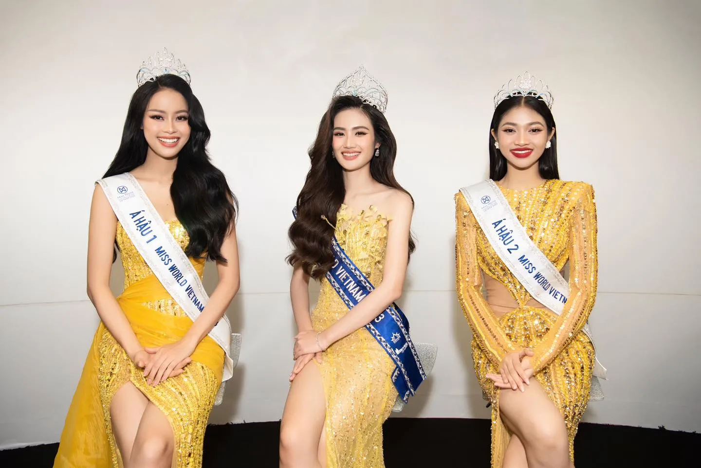 tuoc-vuong-mien-hoa-hau-y-nhi-la-hoi-nang-ne-2
