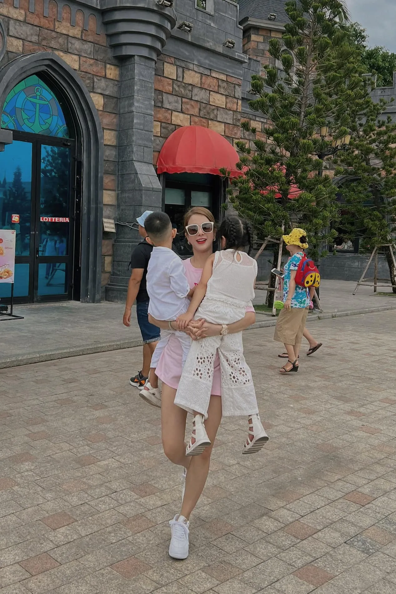 diep-lam-anh-uy-quyen-cho-nguoi-chi-than-thiet-den-toa-ly-hon-2