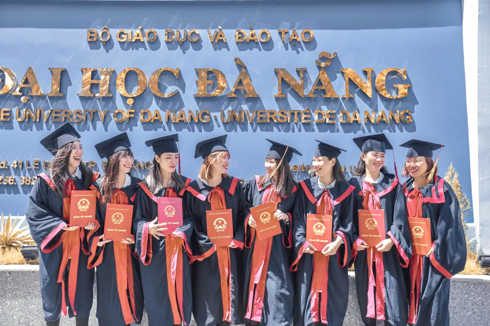 gia-dinh-co-8-con-gai-o-quang-tri